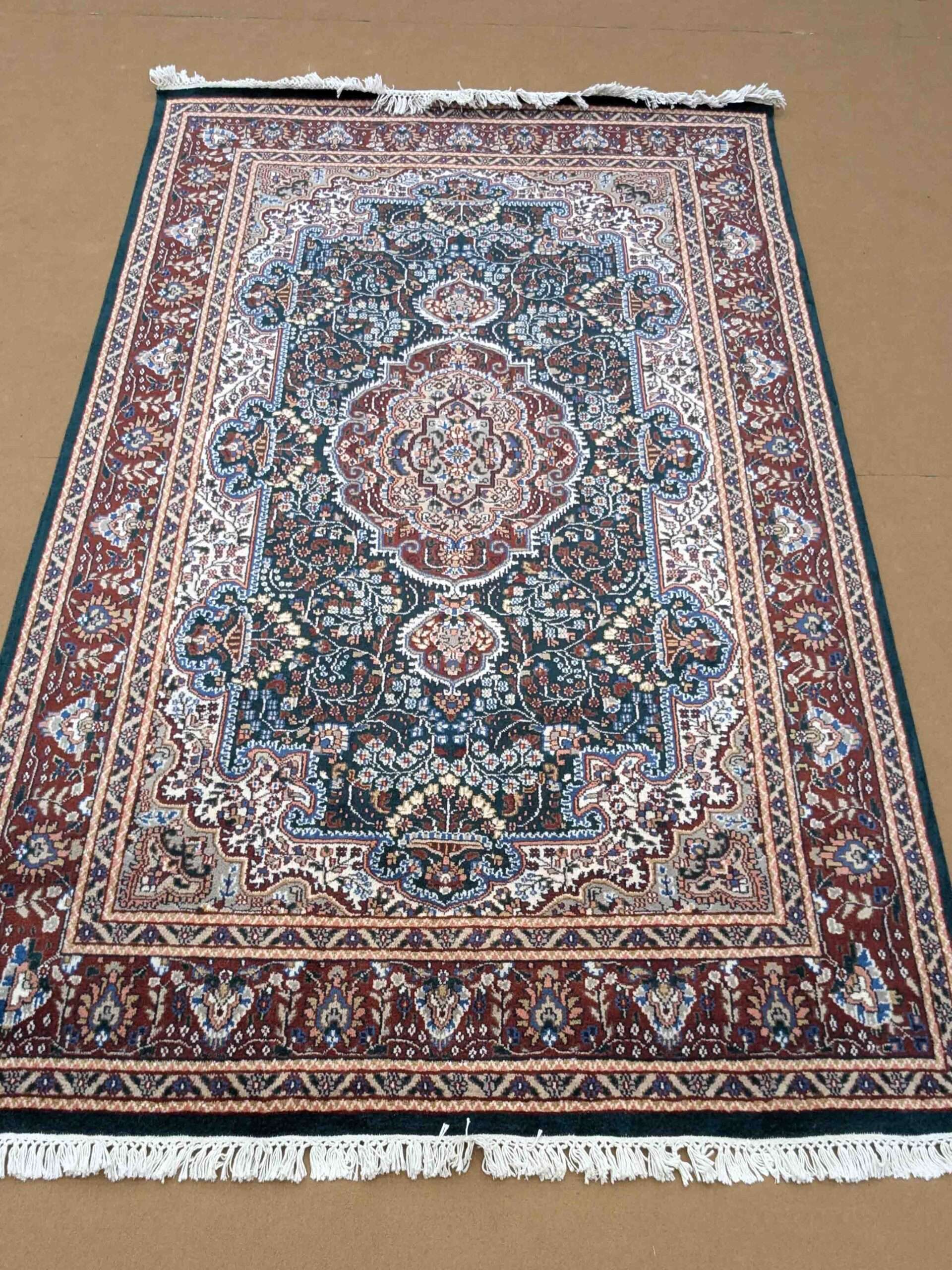 Green Persian Design Knotted Wool Carpet - 6FT X 9FT | 180CM X 270CM