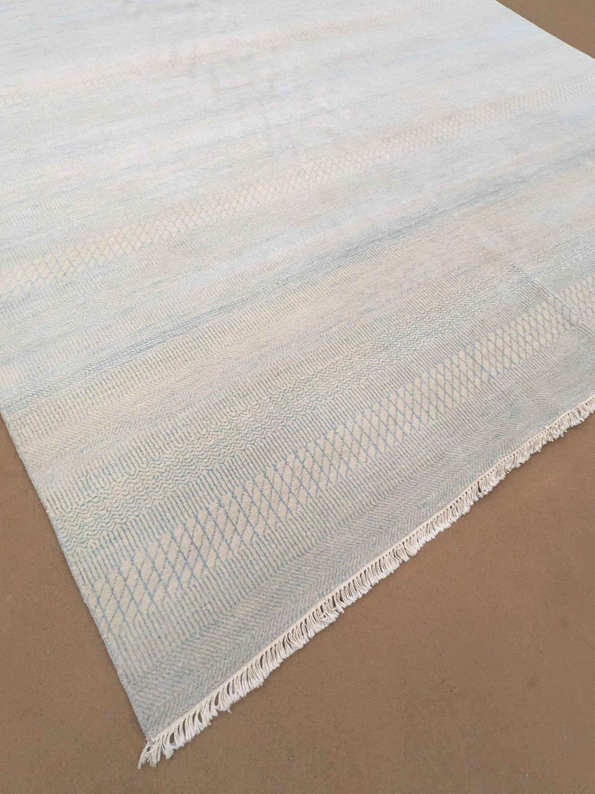 White Double Hand Knotted Wool Carpet - 8FT X 10FT | 240CM X 300CM - Image 2