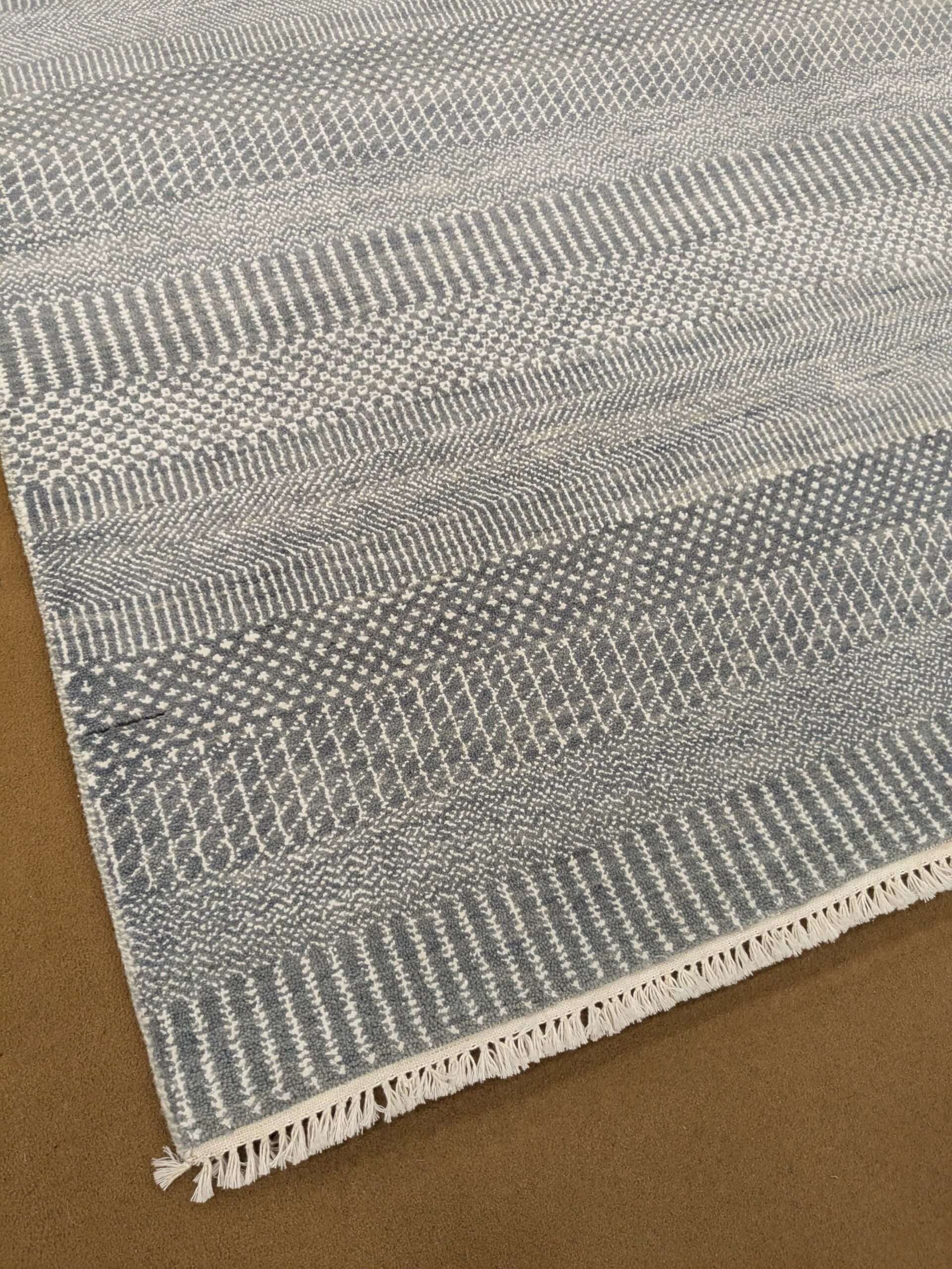 Grey Stripe Hand Knotted Wool Carpet - 6FT X 9FT | 180CM X 270CM - Image 2