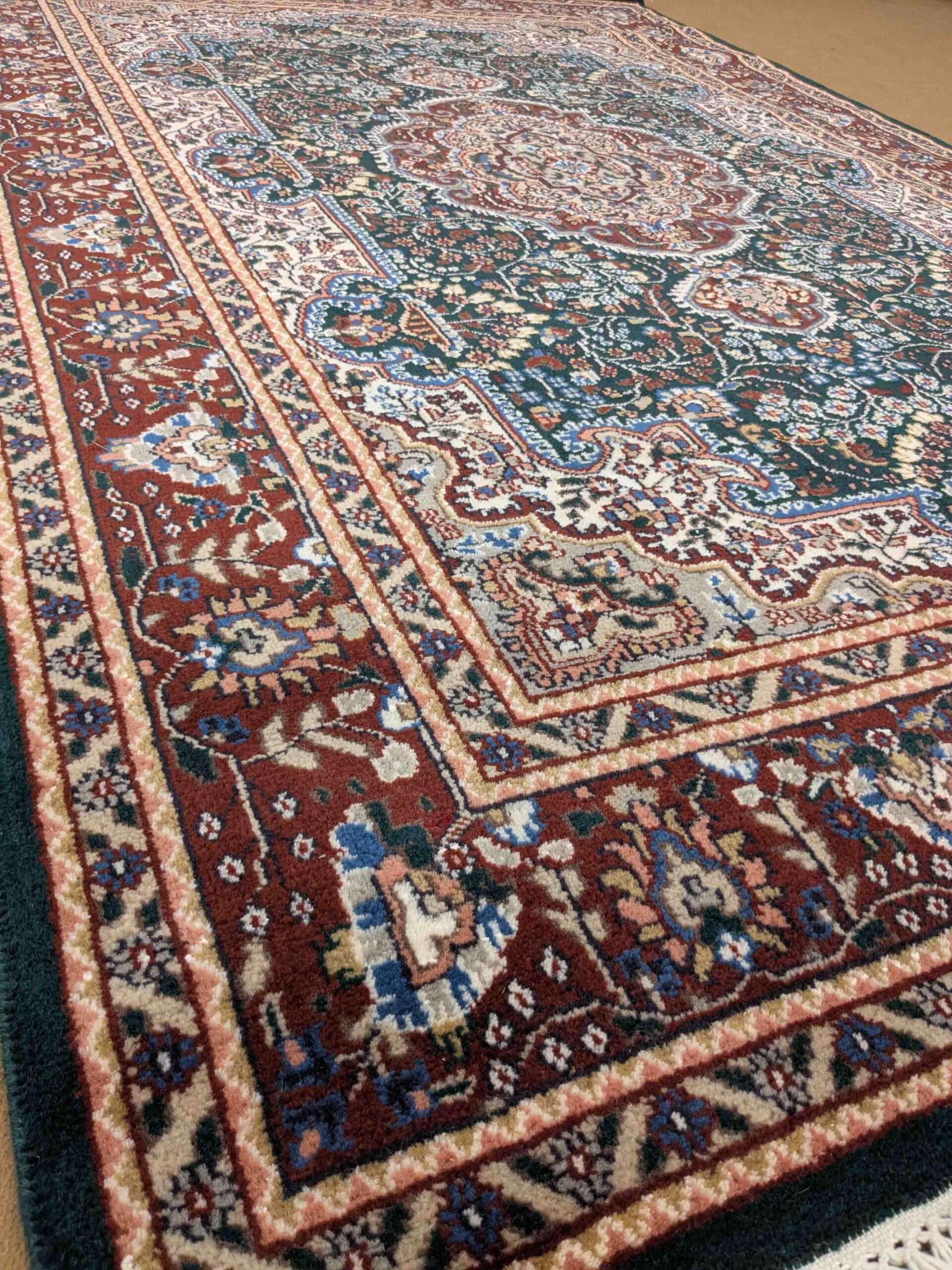 Green Persian Design Knotted Wool Carpet - 6FT X 9FT | 180CM X 270CM - Image 2