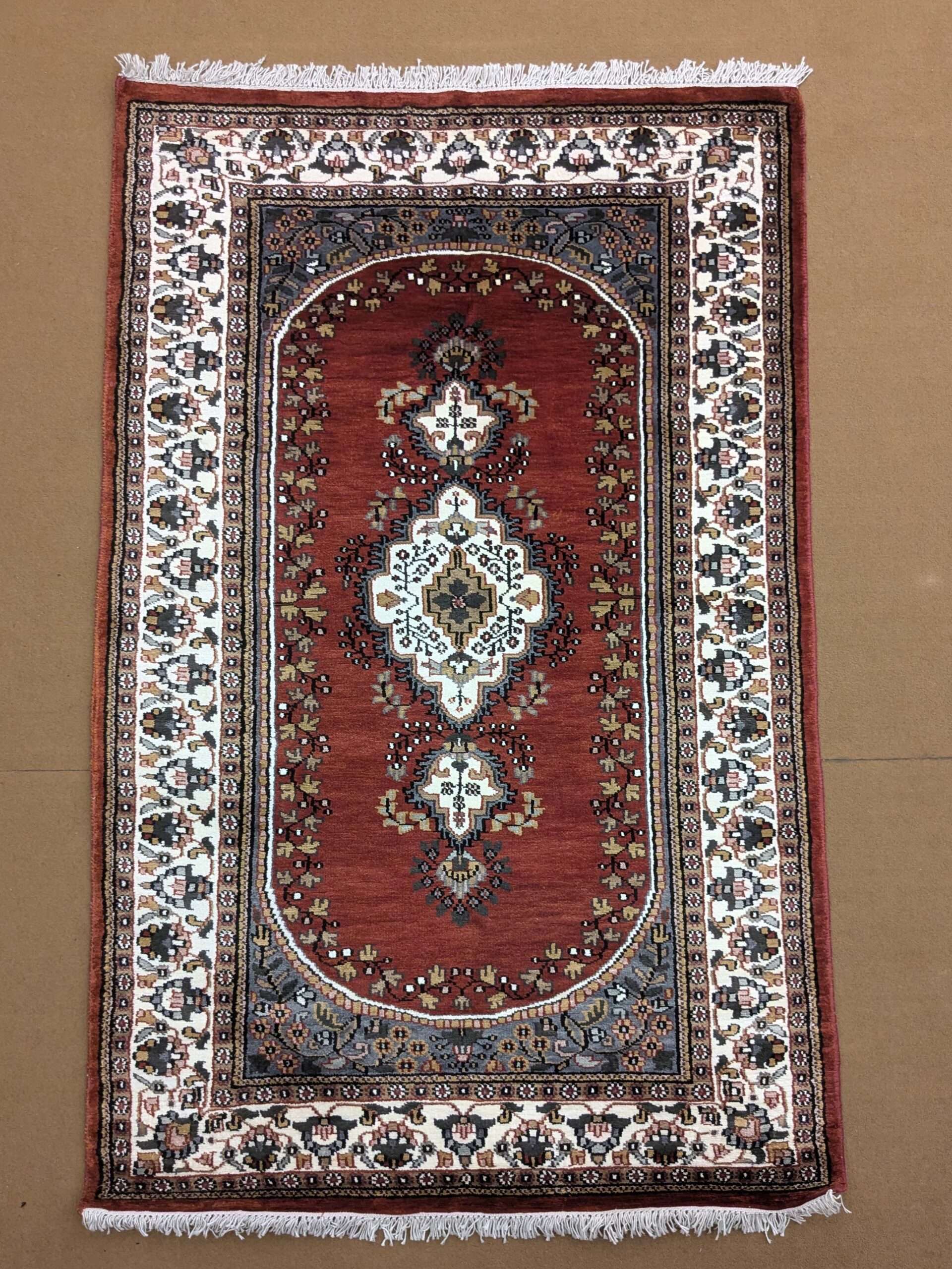 Red Persian Knotted Wool Carpet - 3FT X 5FT | 90CM X 150CM - Image 2