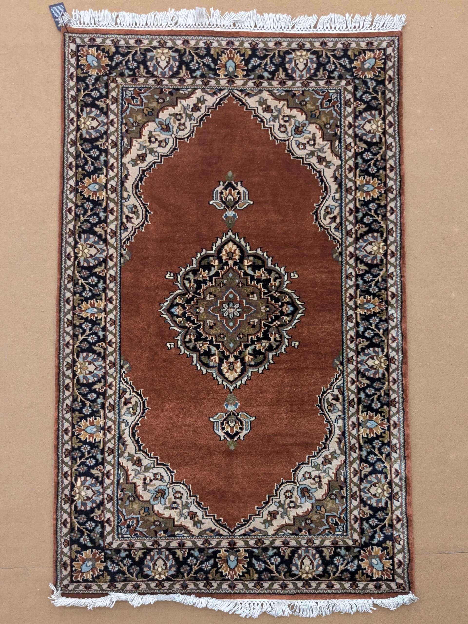 Red Kirman Hand Knotted Wool Carpet - 3FT X 5FT | 90CM X 150CM - Image 2