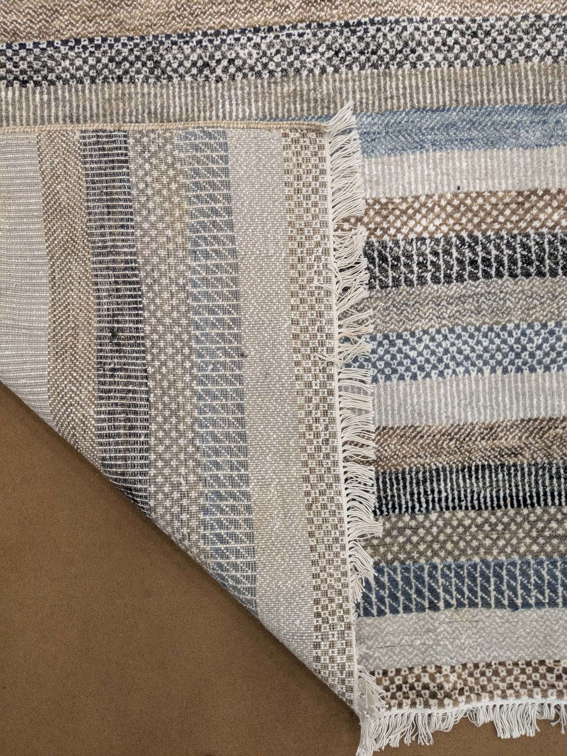 Stripe Hand Knotted Wool Carpet - 6FT X 9FT | 180CM X 270CM - Image 4