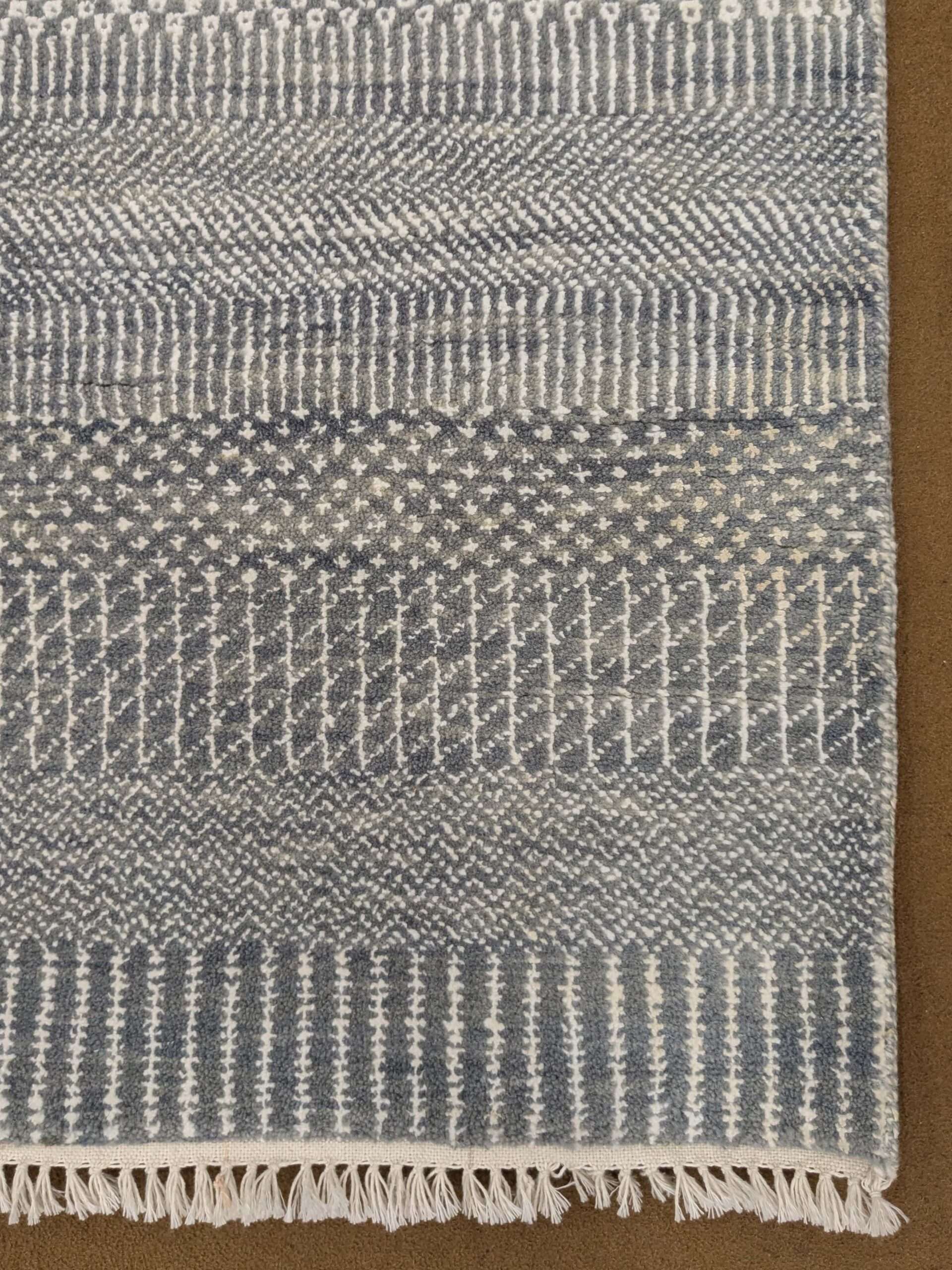 Grey Stripe Hand Knotted Wool Carpet - 6FT X 9FT | 180CM X 270CM - Image 4