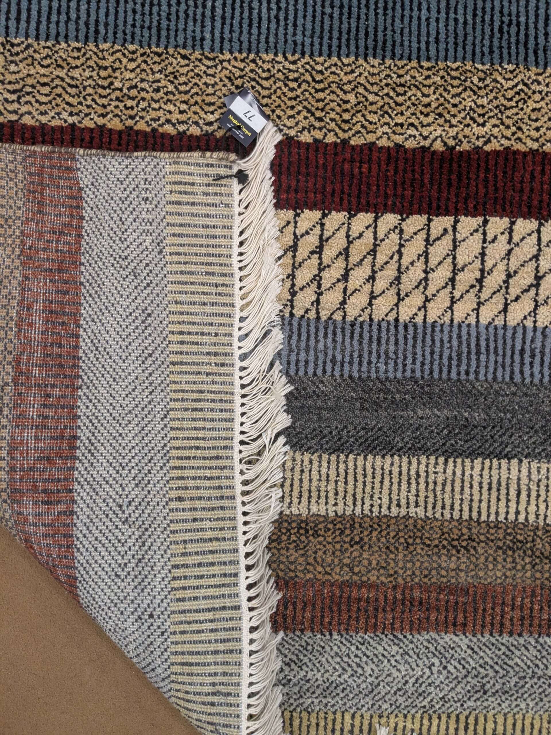 Modern Stripe Design Hand Knotted Wool Carpet - 6FT X 9FT | 180CM X 270CM - Image 4