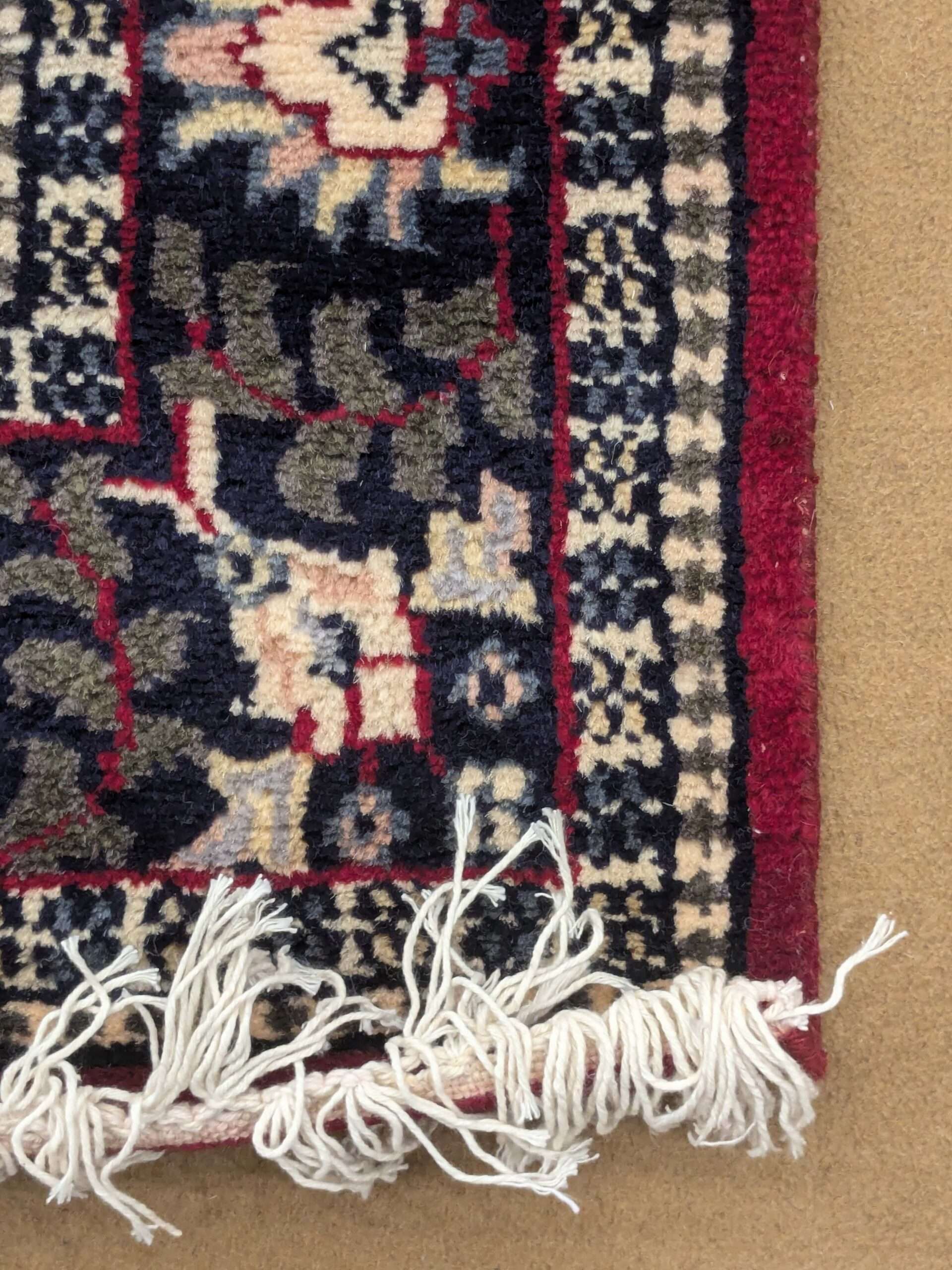 Red persian Knotted Wool Carpet - 3FT X 5FT | 90CM X 150CM - Image 4