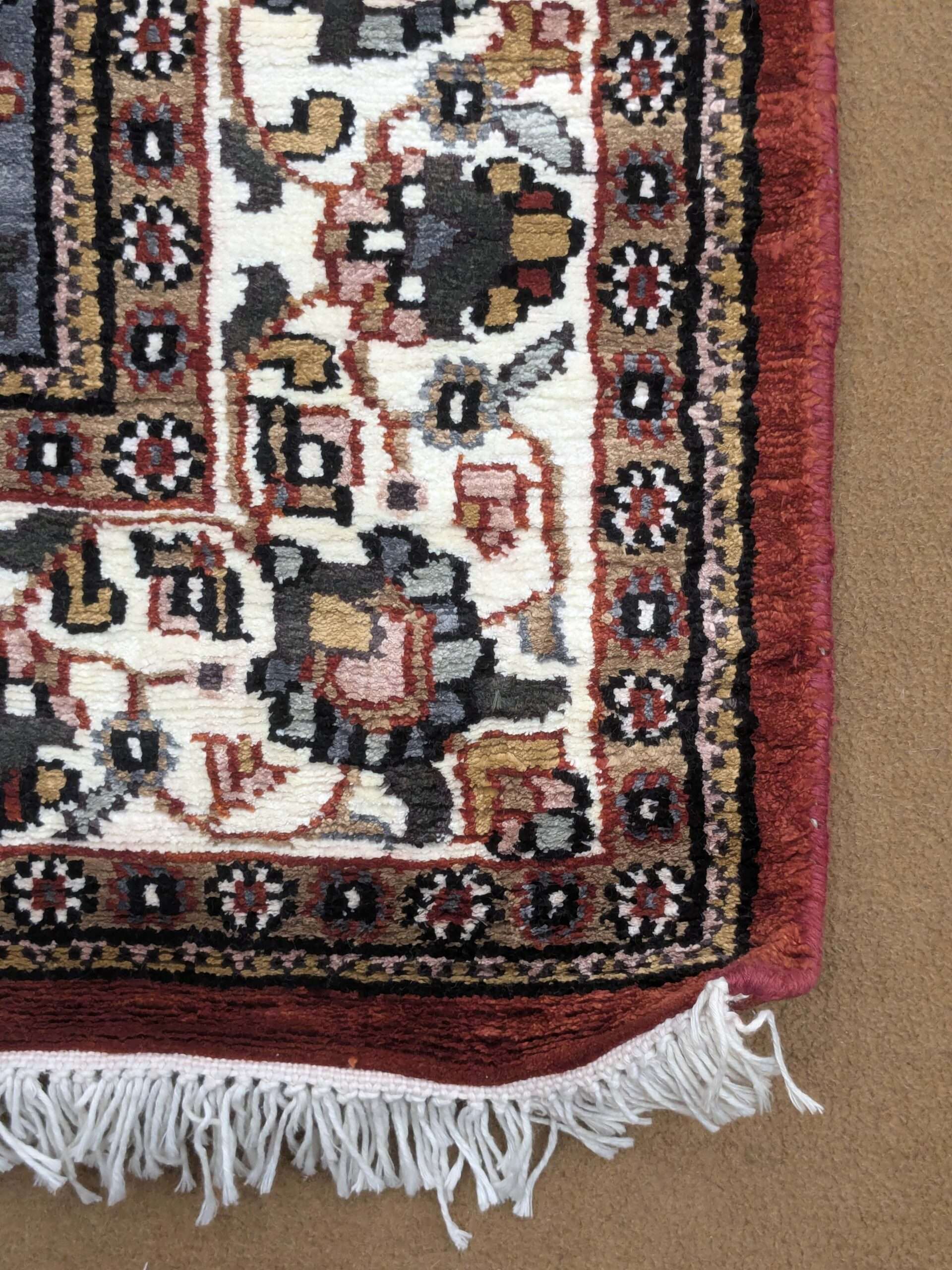 Red Persian Knotted Wool Carpet - 3FT X 5FT | 90CM X 150CM - Image 4