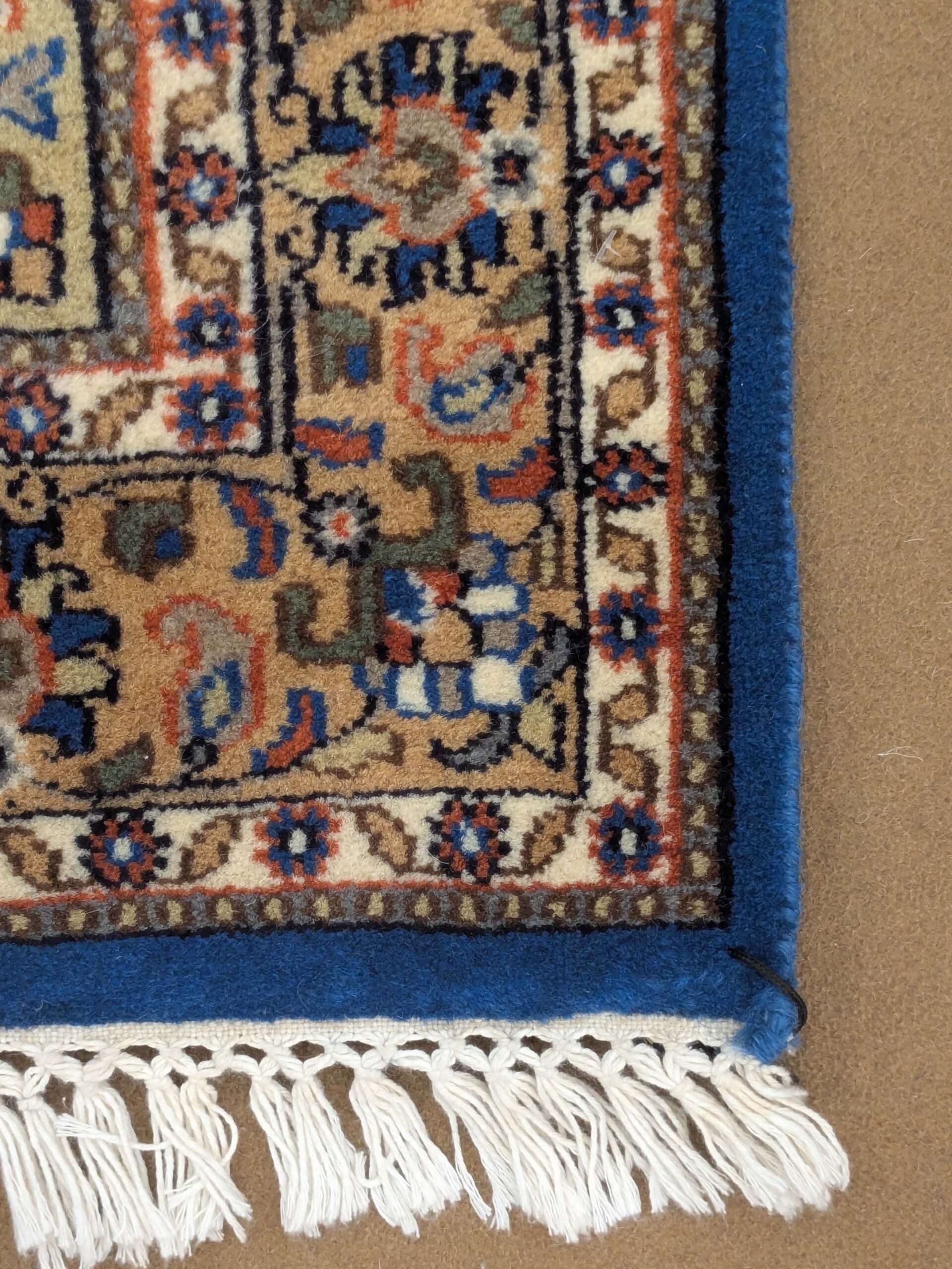 Blue Persian Hand Knotted Wool Carpet - 3FT X 5FT | 90CM X 150CM - Image 4