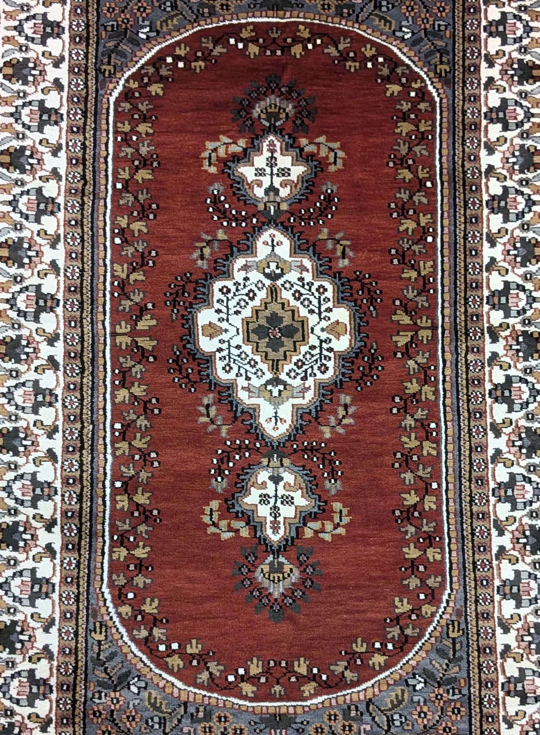Red Persian Knotted Wool Carpet - 3FT X 5FT | 90CM X 150CM - Image 5