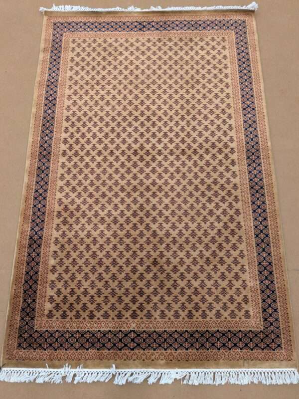 Beige Baby Elephant Design Hand Knotted Wool Carpet - 4FT X 6FT | 120CM X 180CM