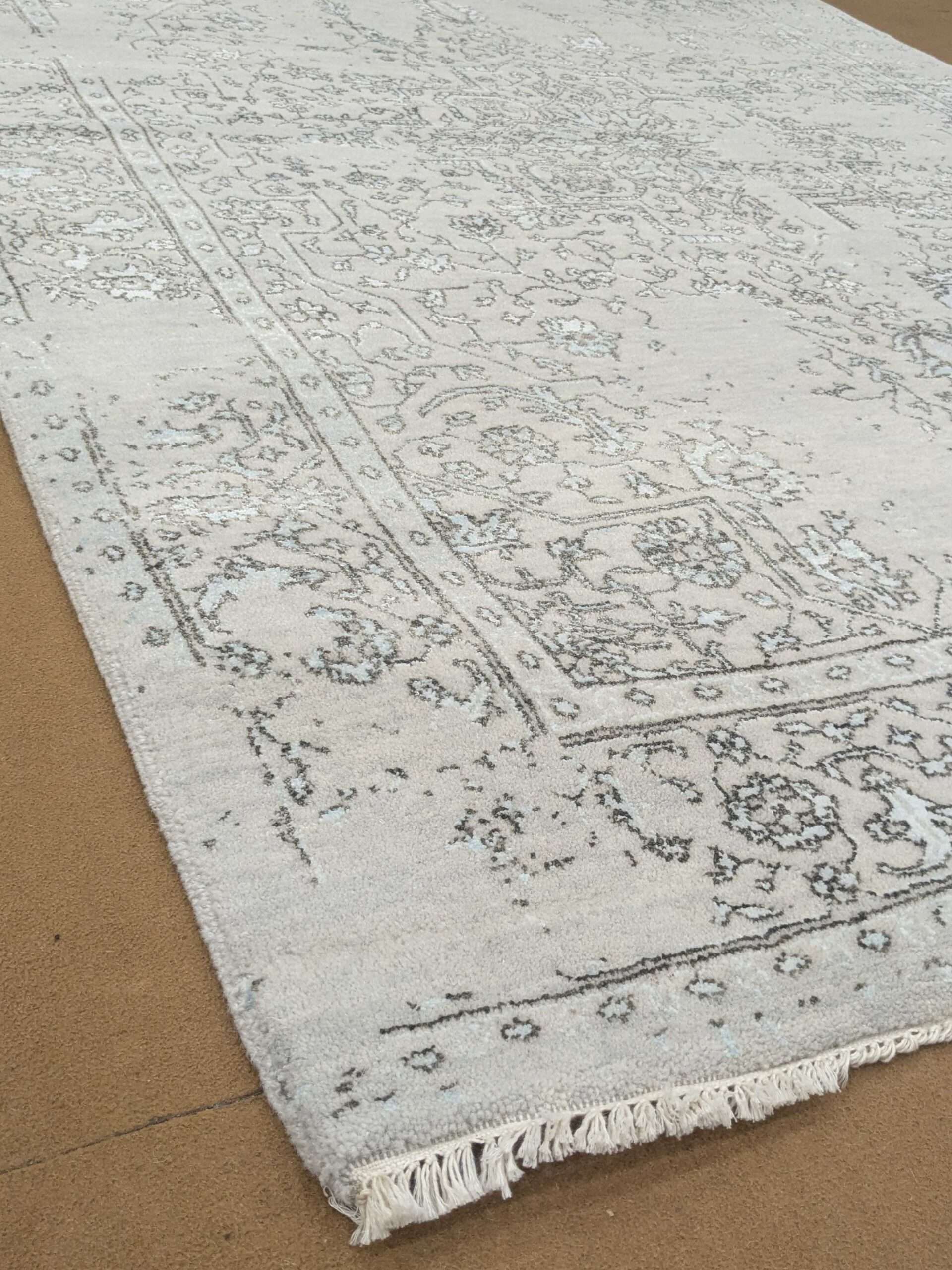 Beige Modern Design Hand Knotted Wool Carpet - 5FT X 7FT | 150CM X 210CM - Image 3