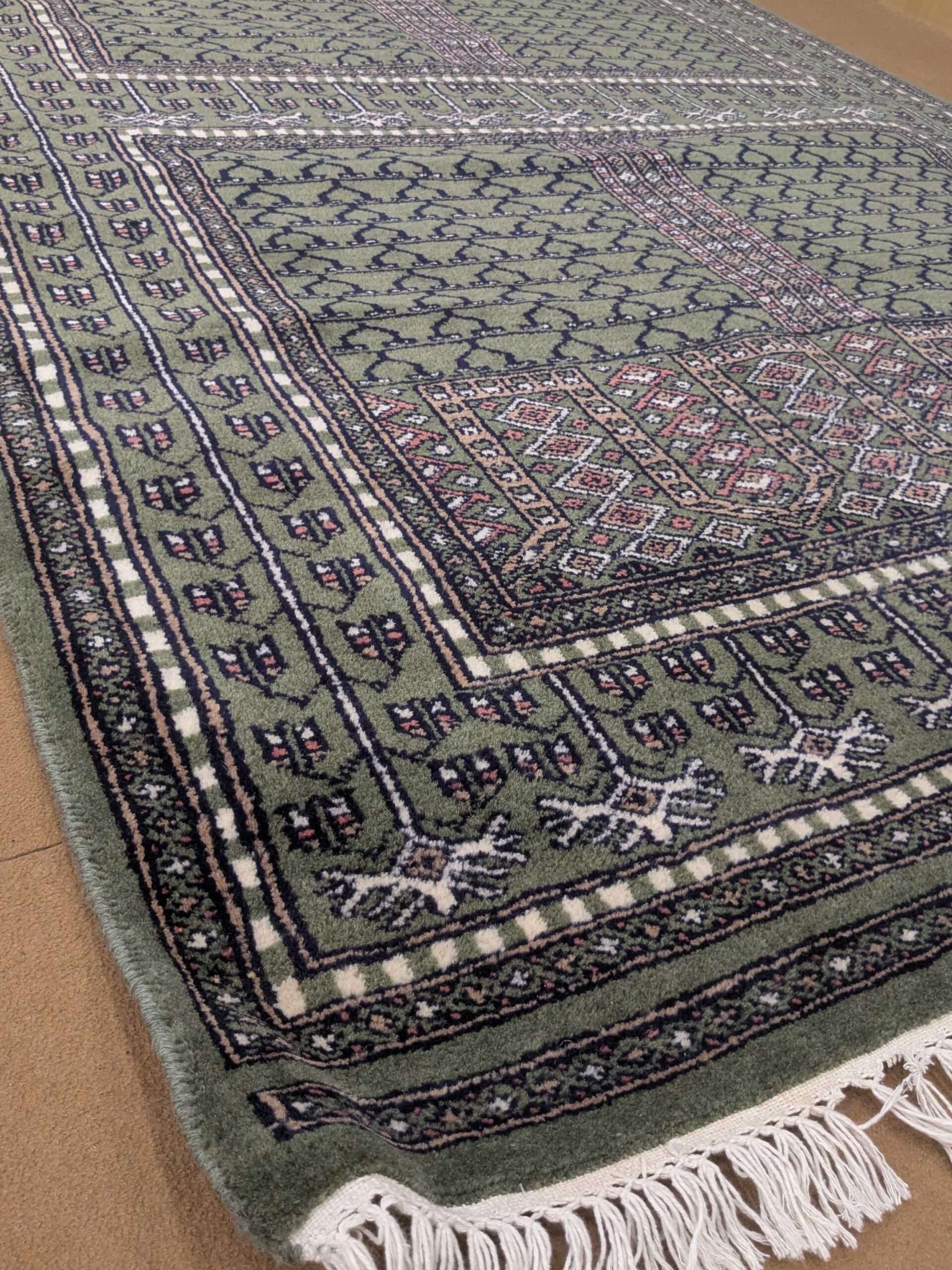 Family Design Hand Knotted Wool Carpet - 5FT X 7FT | 150CM X 210CM - Image 3