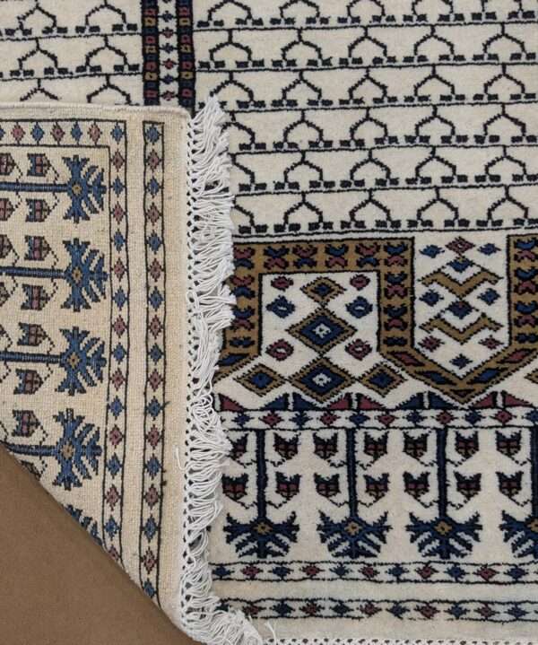 Beige Family Design Hand Knotted Wool Carpet - 4FT X 6FT | 120CM X 180CM - Image 2