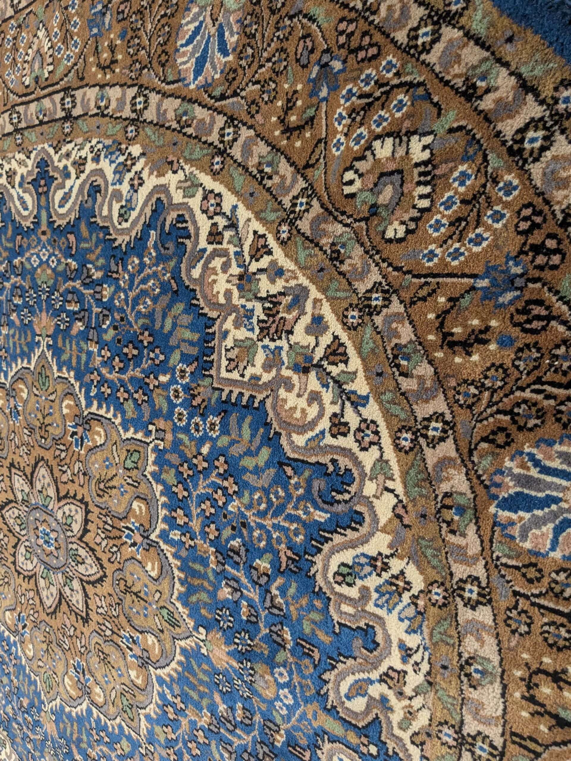 Blue Persian Hand Knotted Round Wool Carpet - 3FT X 3FT | 90CM X 90CM - Image 2