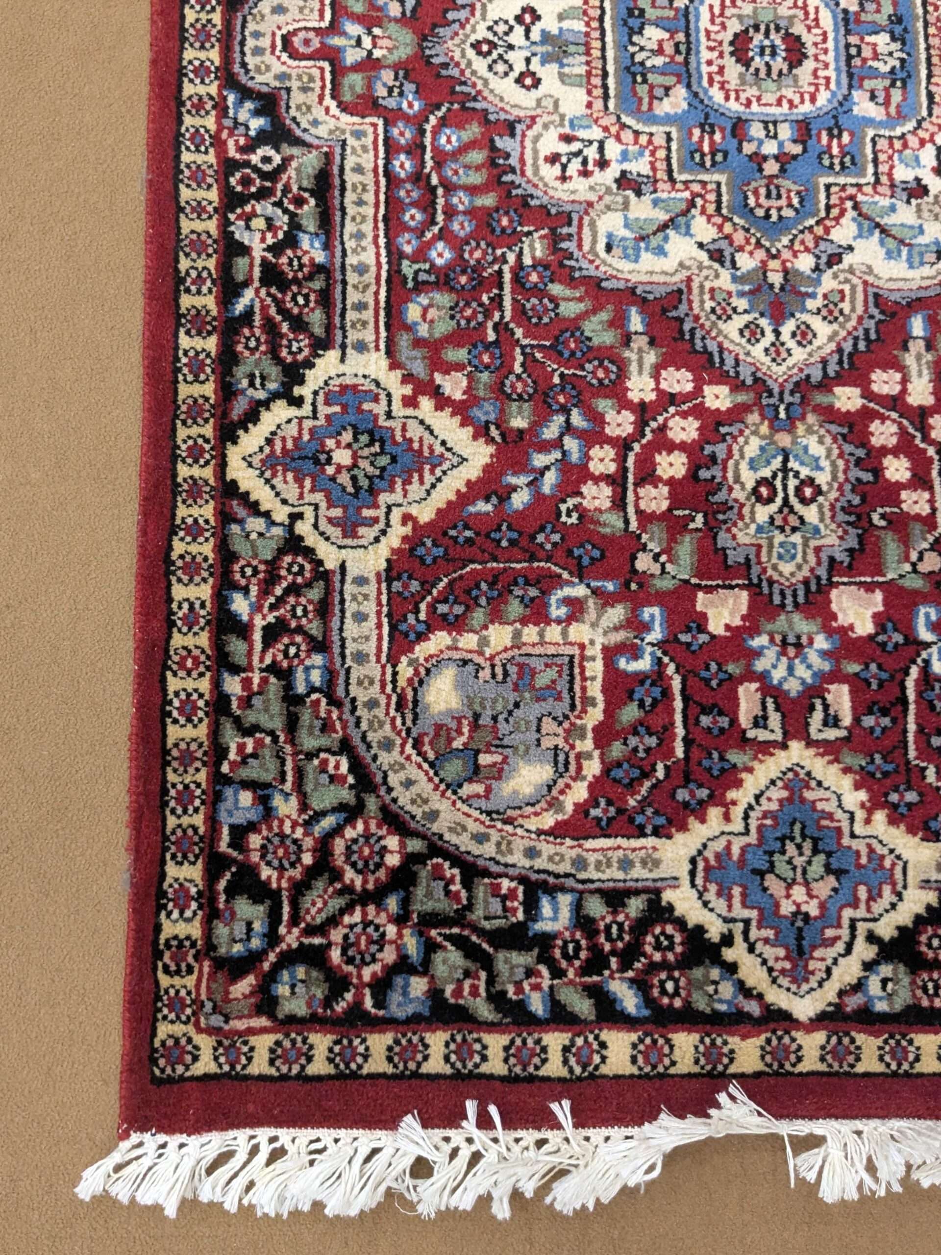 Red Persian hand Knotted Wool Carpet - 2.5FT X 4FT | 76CM X 122CM - Image 3