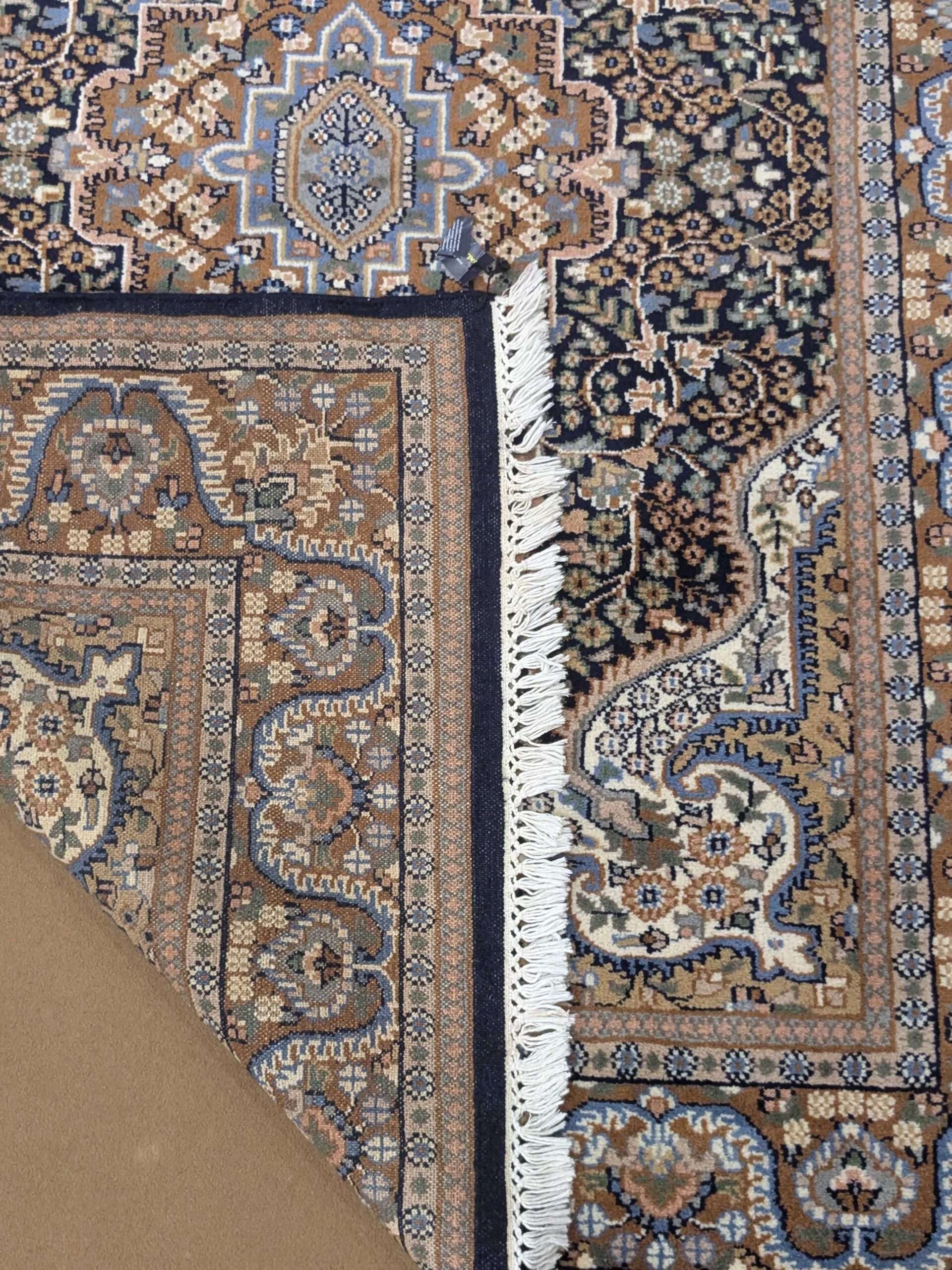 Blue Persian Hand Knotted Wool Carpet - 5FT X 7FT | 150CM X 210CM - Image 4