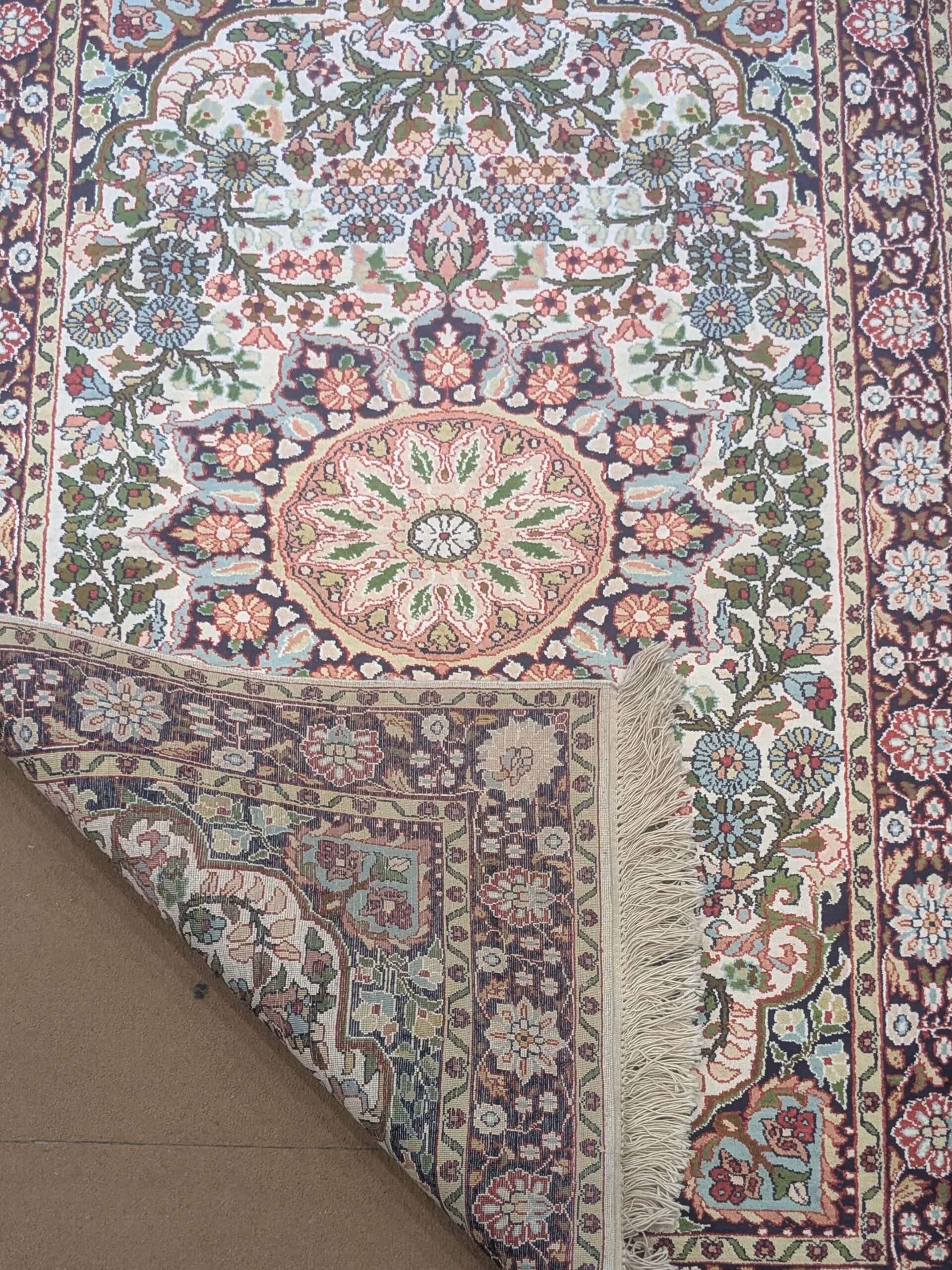 White Floral Persin Silk On Cotton Knotted Carpet - 3FT X 5FT | 90CM X 150CM - Image 3