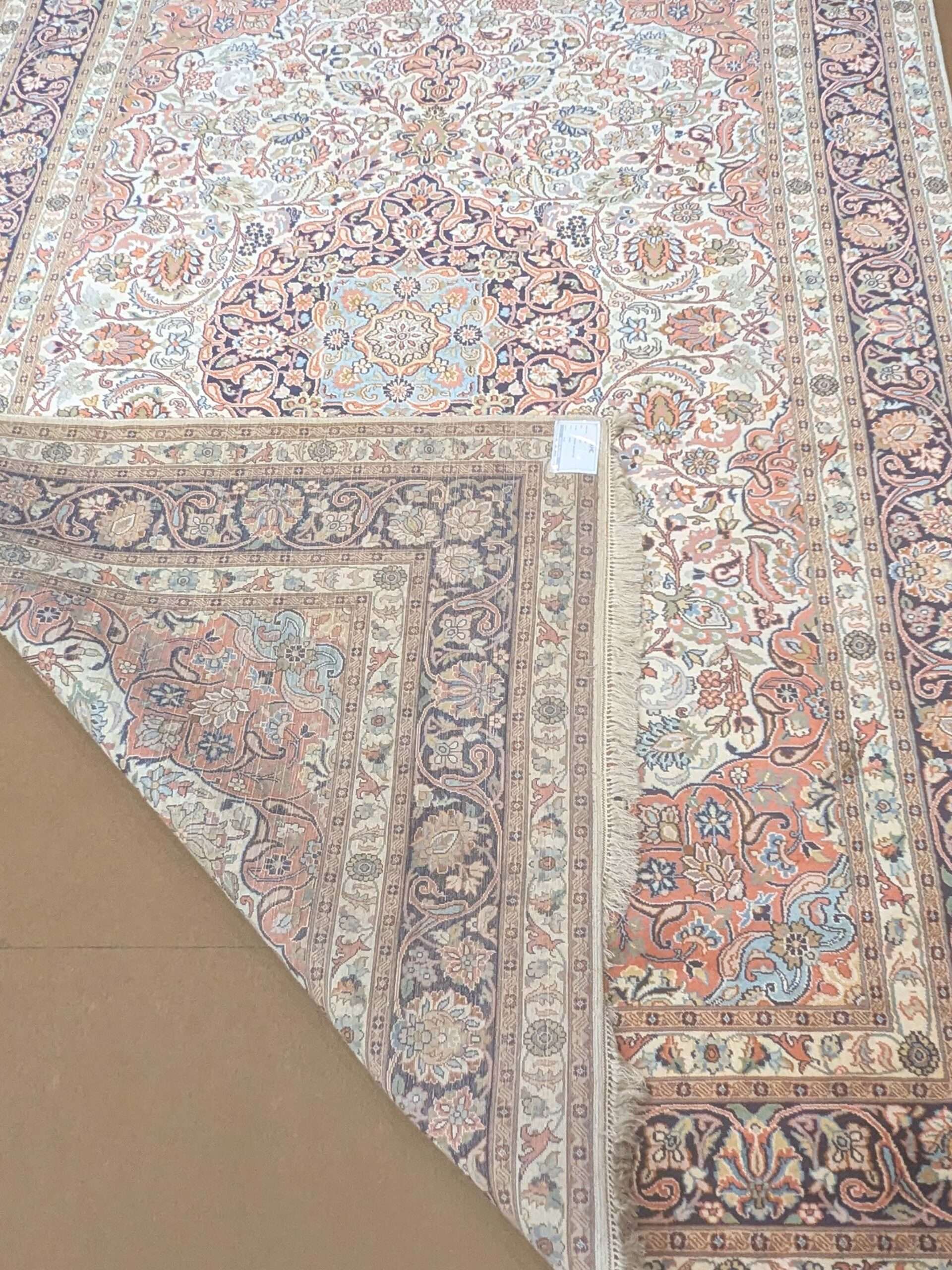 Persian Silk On Cotton Knotted Carpet - 6FT X 9FT | 180CM X 270CM - Image 3