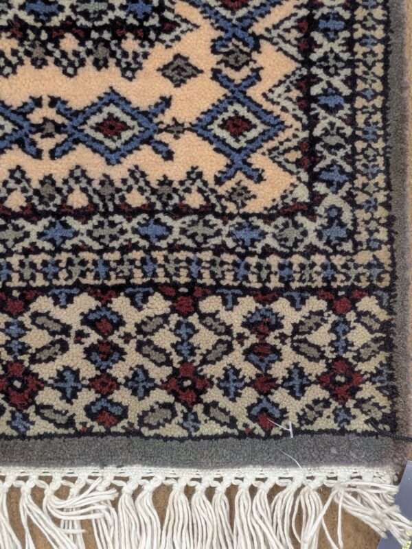 Grey Kirman Hand Knotted Wool Carpet - 4FT X 6FT | 120CM X 180CM - Image 3
