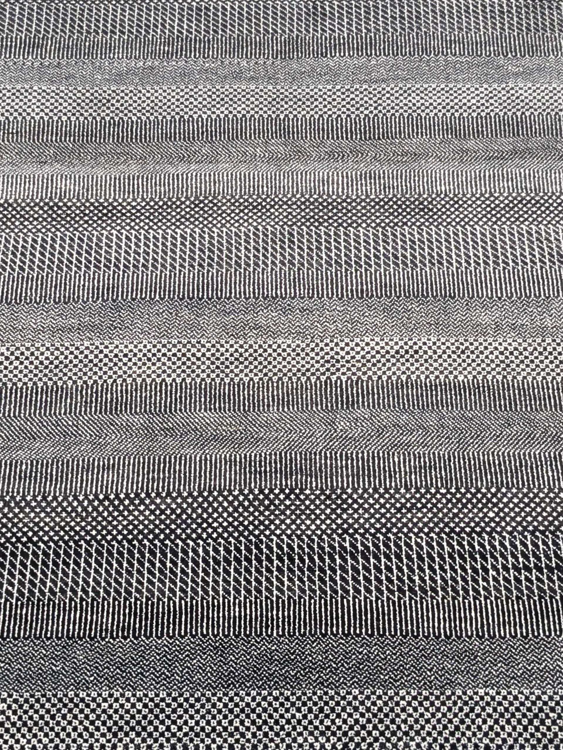 Grey Stripe Design Hand Knotted Wool Carpet - 5FT X 7FT | 150CM X 210CM - Image 5