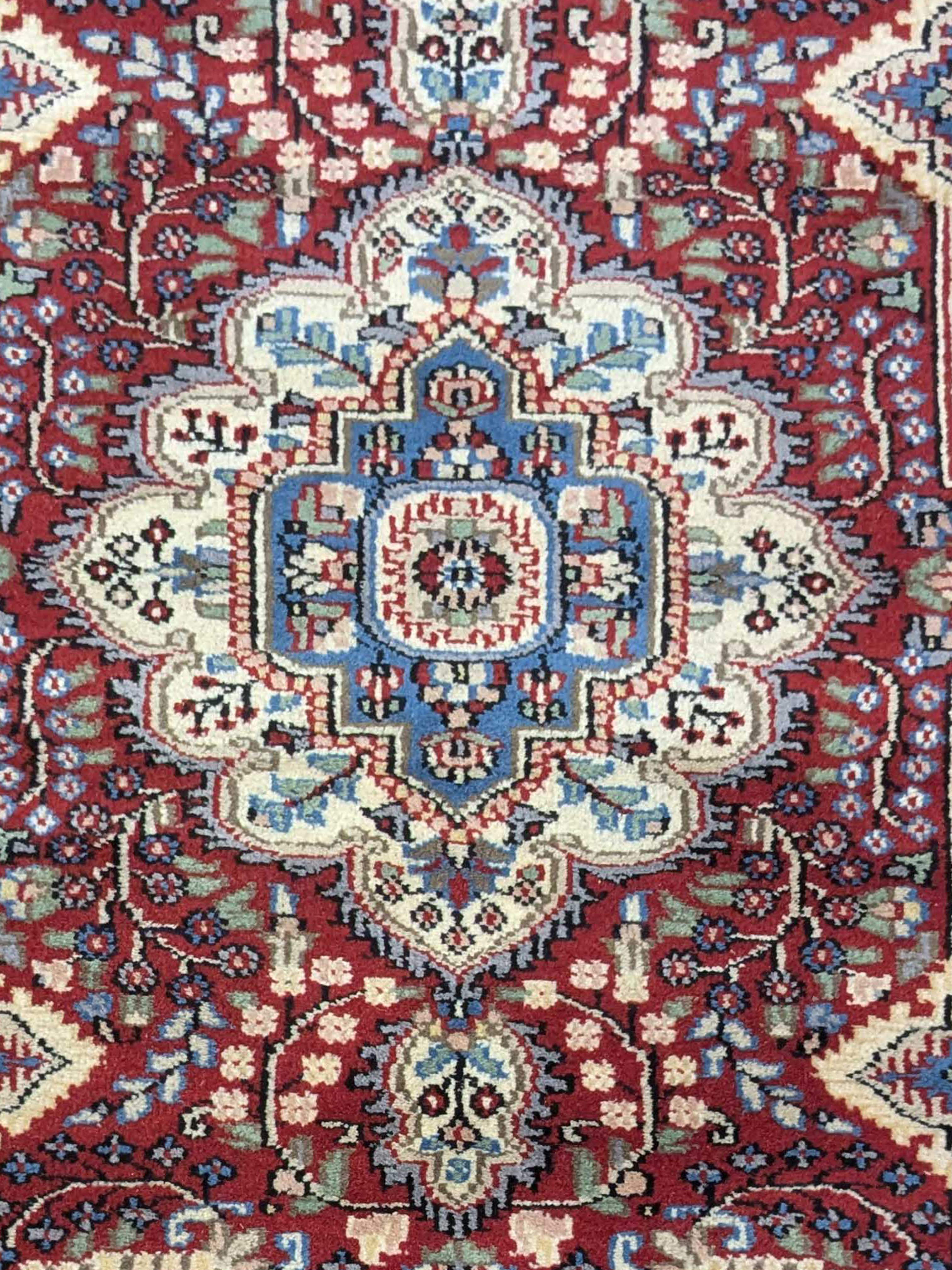 Red Persian hand Knotted Wool Carpet - 2.5FT X 4FT | 76CM X 122CM - Image 4