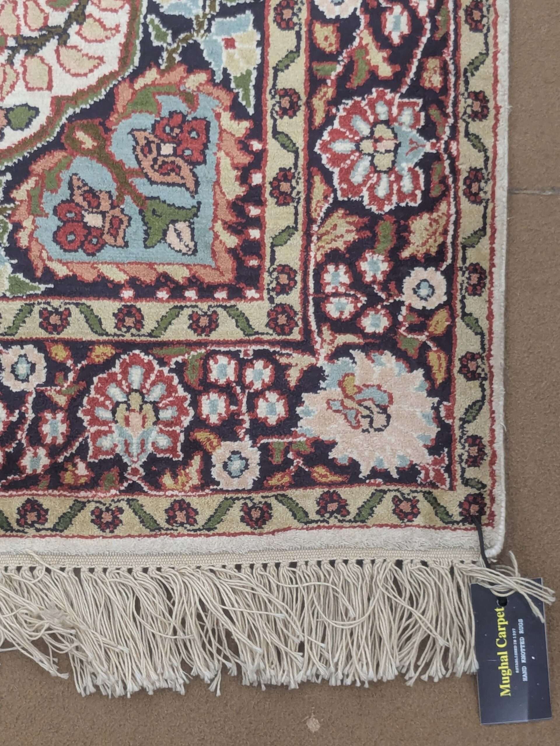 White Floral Persin Silk On Cotton Knotted Carpet - 3FT X 5FT | 90CM X 150CM - Image 4