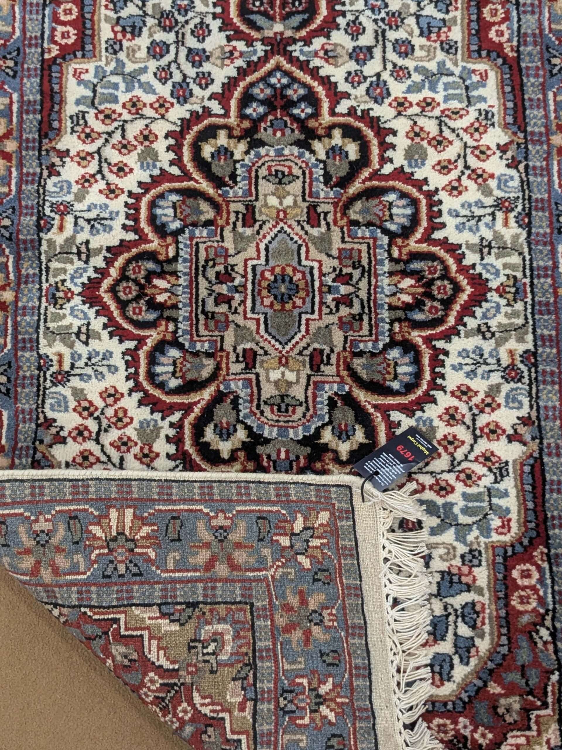 White Persian Hand Knotted Wool Carpet - 2.5FT X 4FT | 76CM X 122CM - Image 4