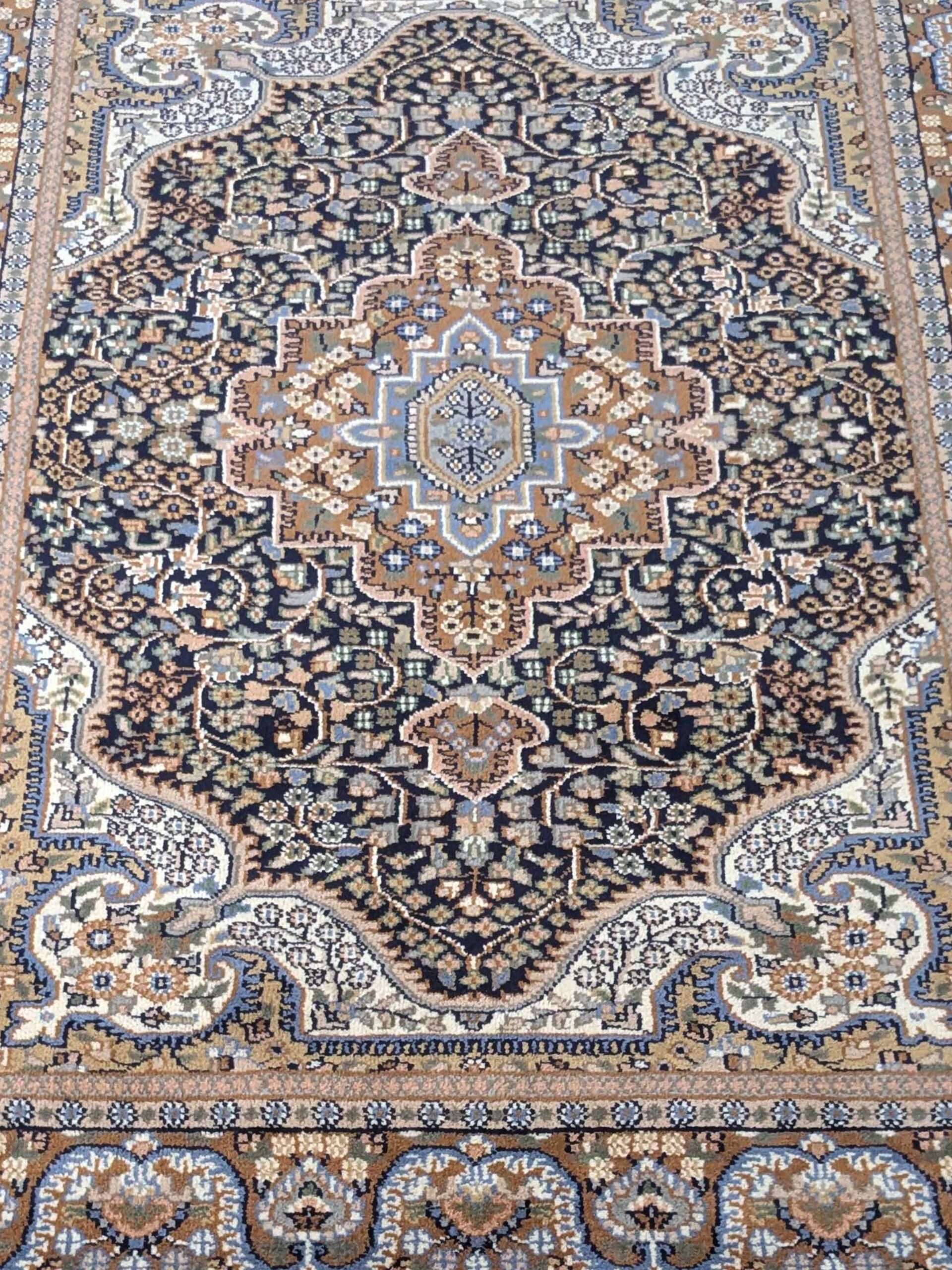 Blue Persian Hand Knotted Wool Carpet - 5FT X 7FT | 150CM X 210CM - Image 6