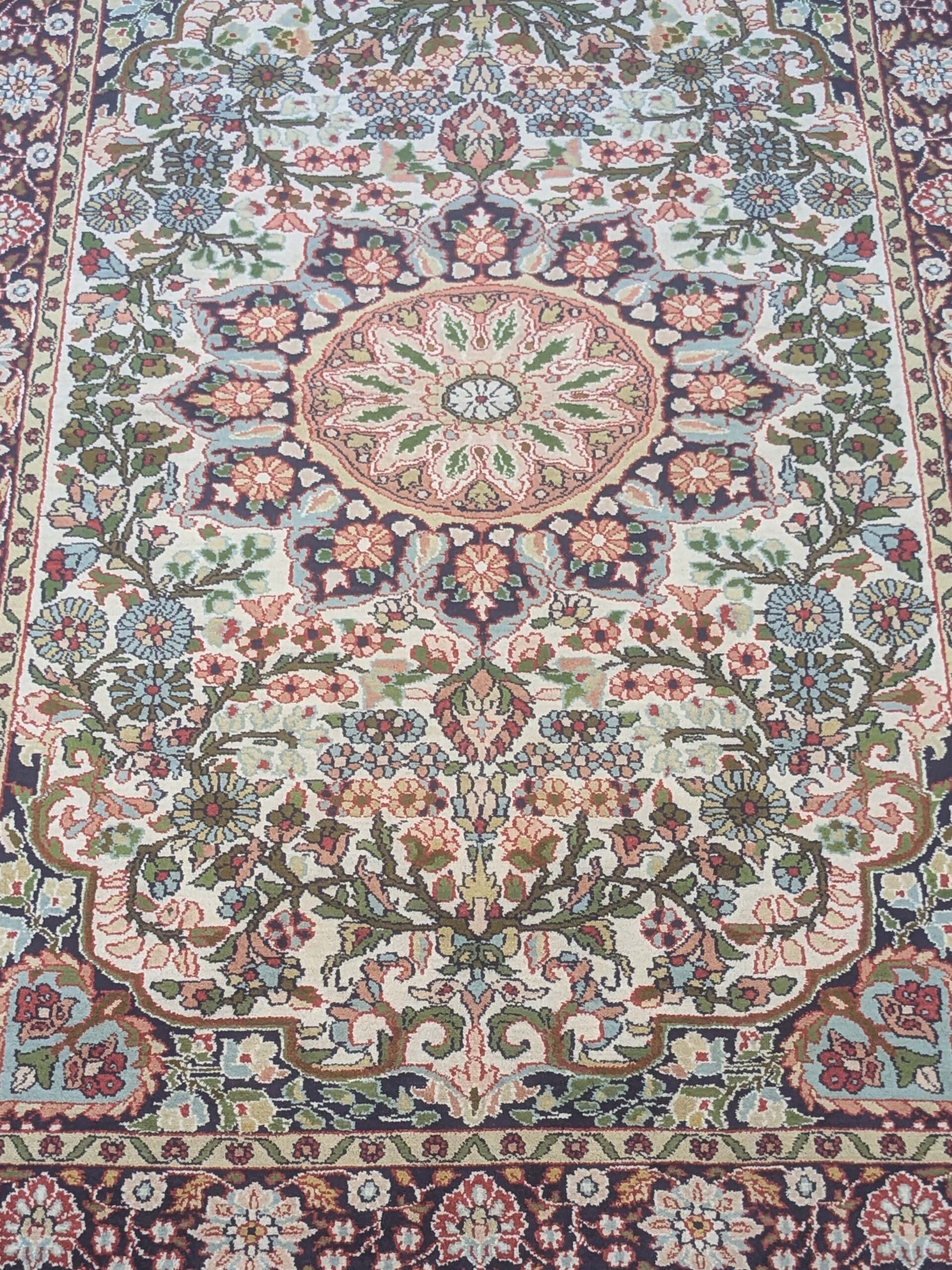 White Floral Persin Silk On Cotton Knotted Carpet - 3FT X 5FT | 90CM X 150CM - Image 5