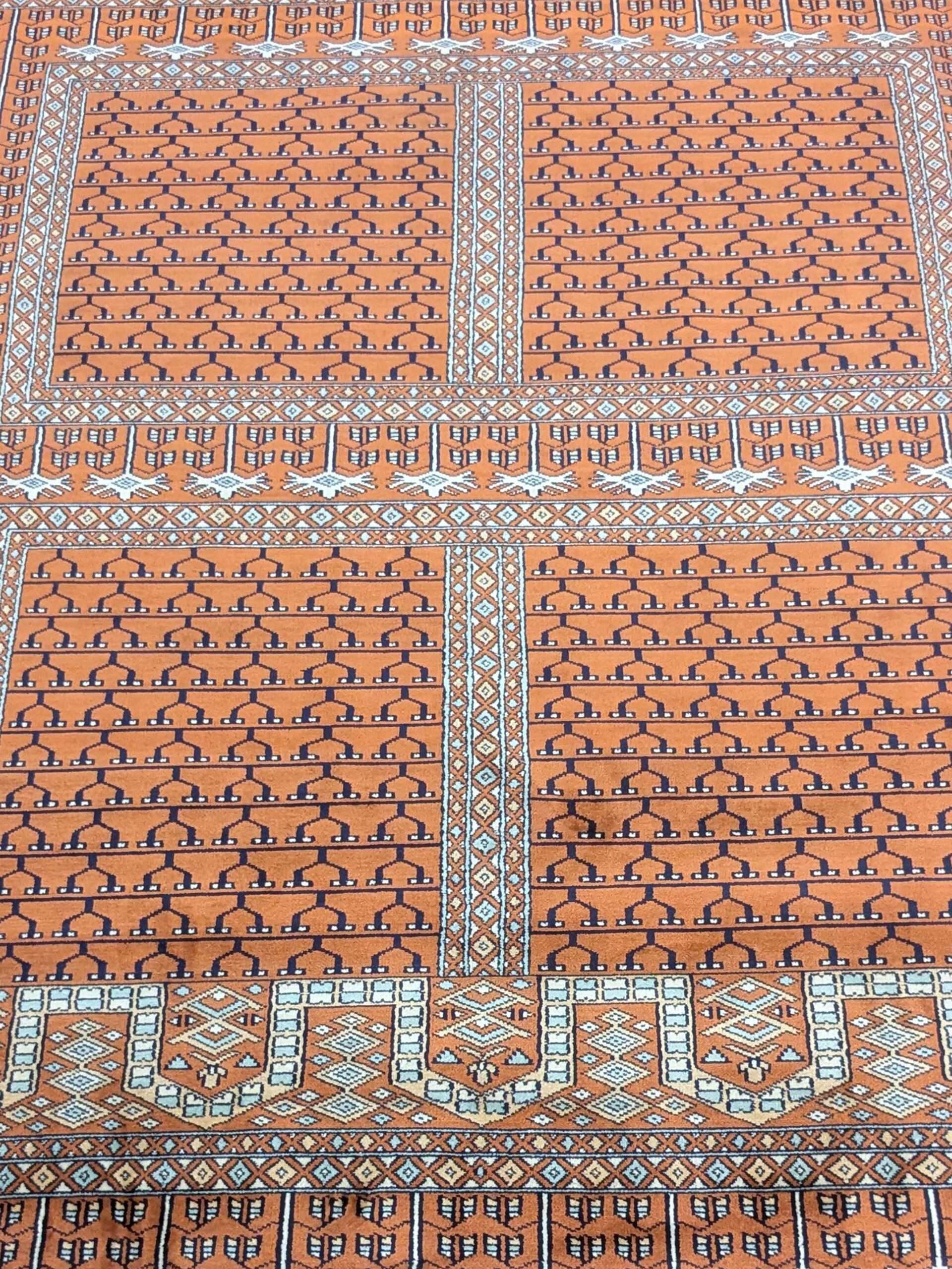 Family Design Silk On Cotton Knotted Carpet - 4FT X 6FT | 120CM X 180CM - Image 5