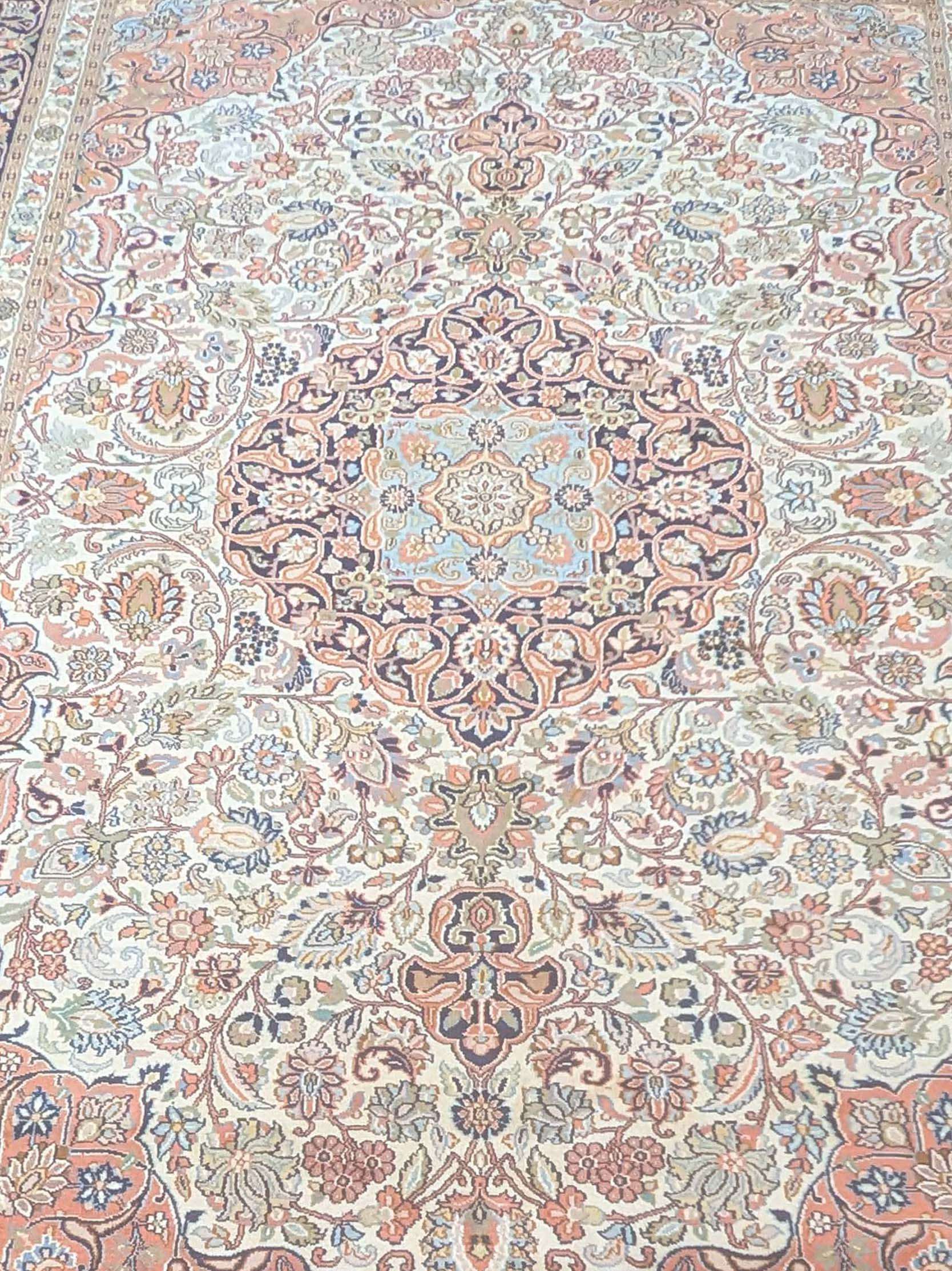 Persian Silk On Cotton Knotted Carpet - 6FT X 9FT | 180CM X 270CM - Image 5