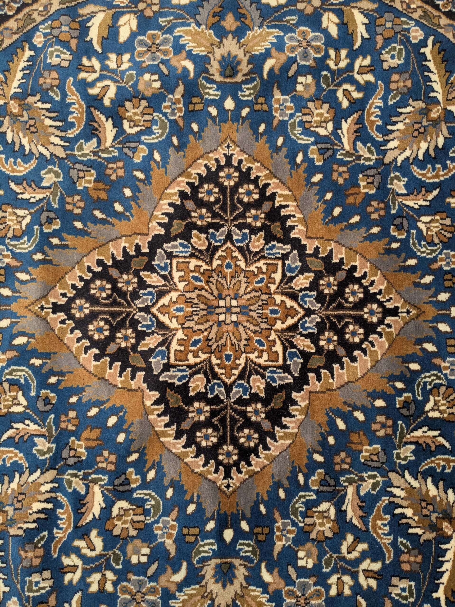 Blue Persian Hand Knotted Round Wool Carpet - 6FT X 6FT | 180CM X 180CM - Image 5