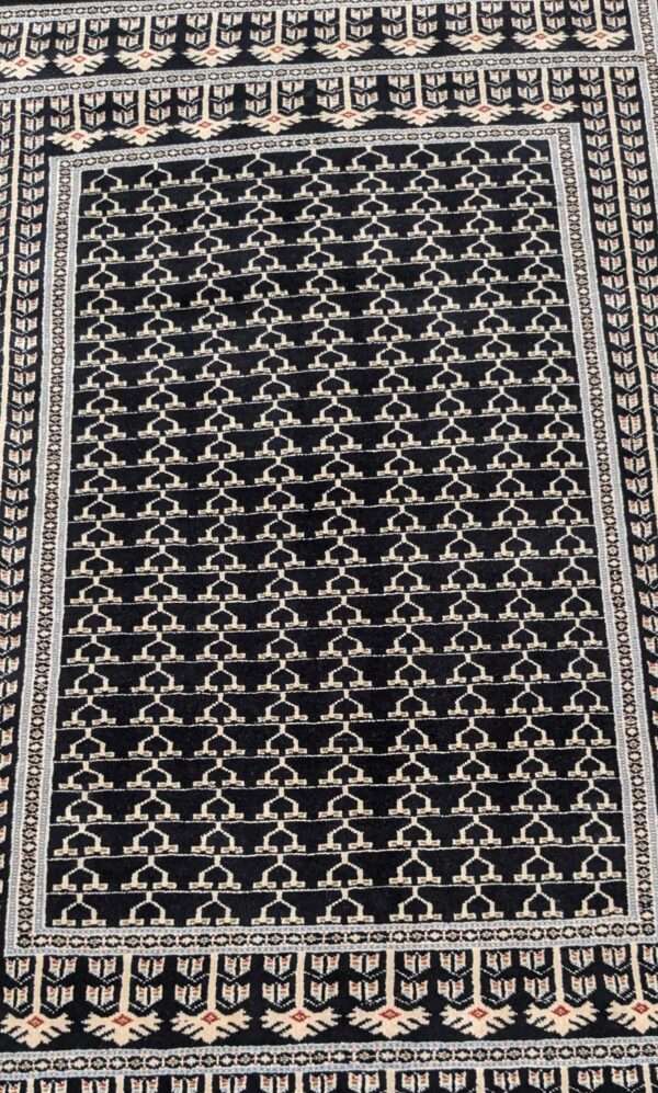 Black Family Design Hand Knotted Wool Carpet - 4FT X 6FT | 120CM X 180CM - Image 5